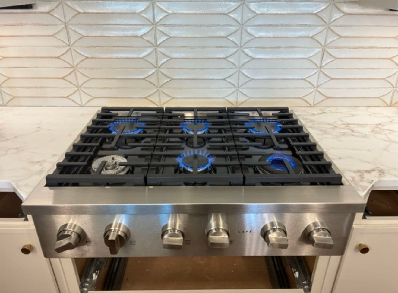 Gallery photos for Last-Minute Kitchen Appliance Install Done Right in Ames: Image #1