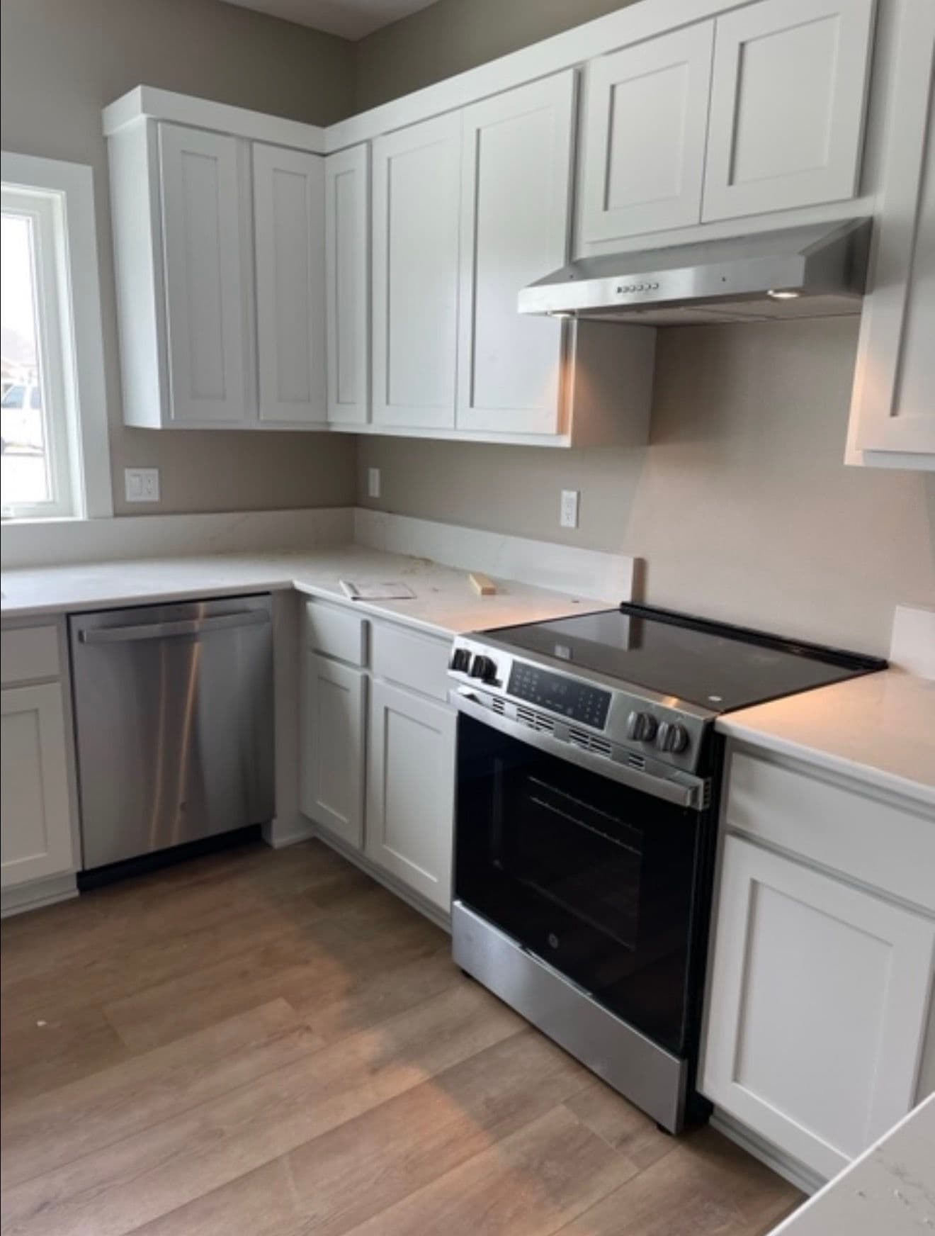 Full Kitchen and Laundry Appliance Install for KnV Homes image