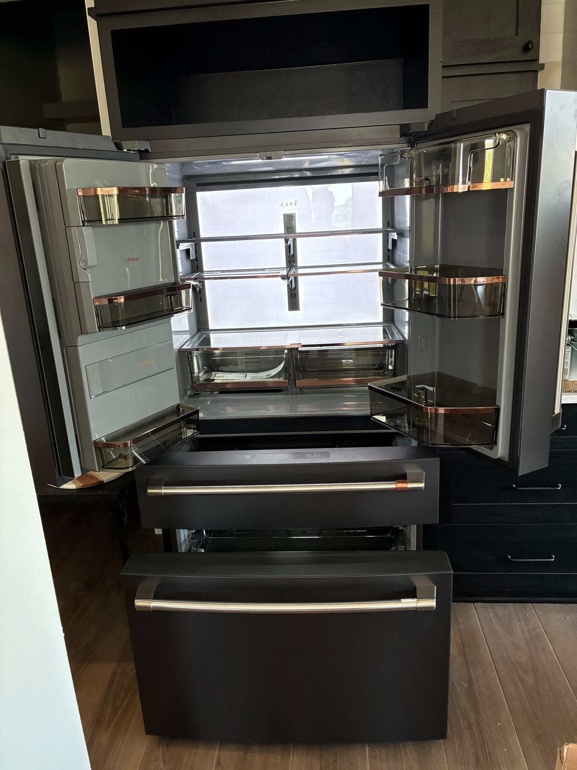 Gallery photos for Full Home Show House Appliance Install with GE Café Matte Black: Image #7