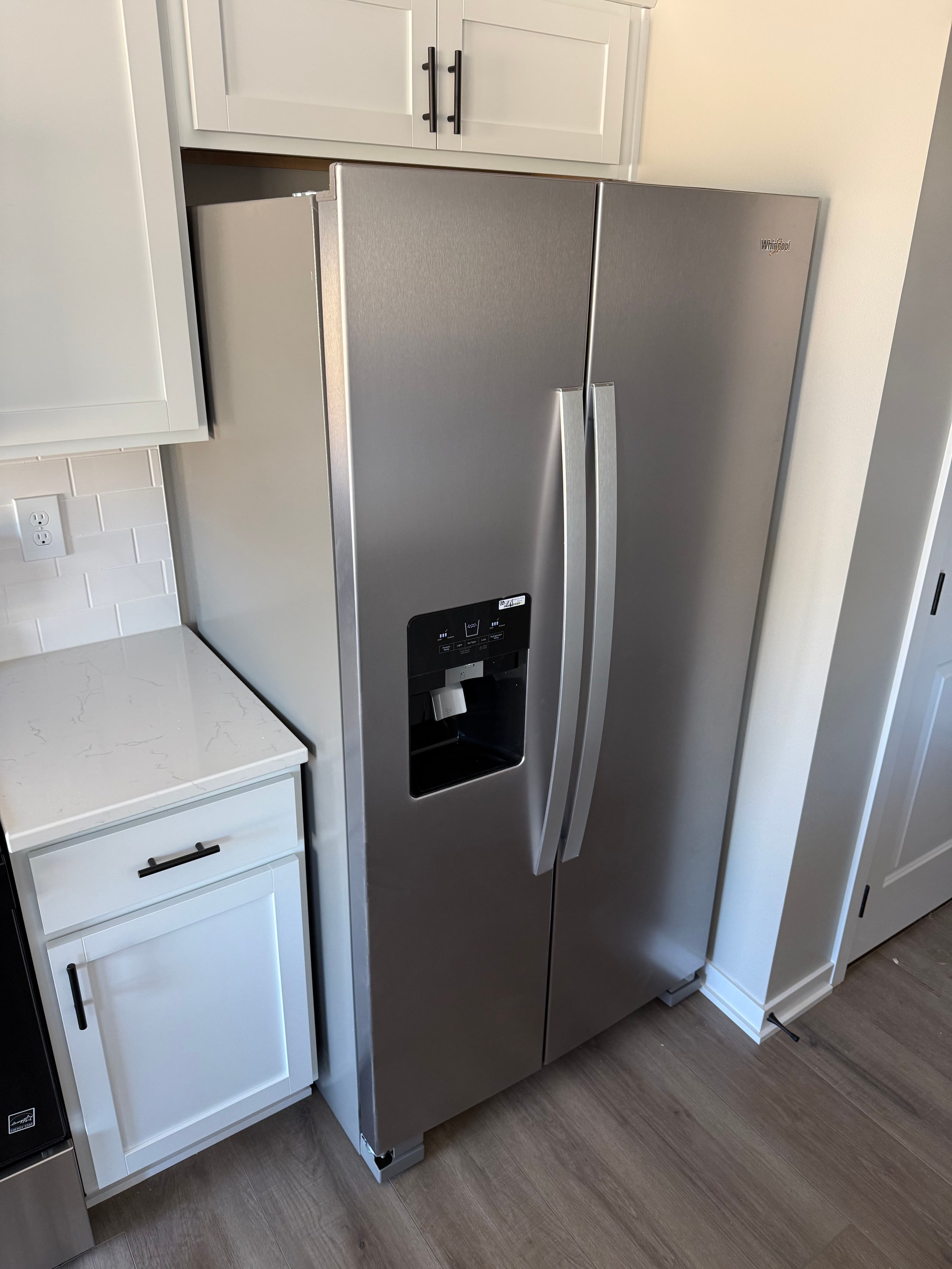 Project Full Kitchen and Laundry Appliance Install Near Easter Lake Des Moines image