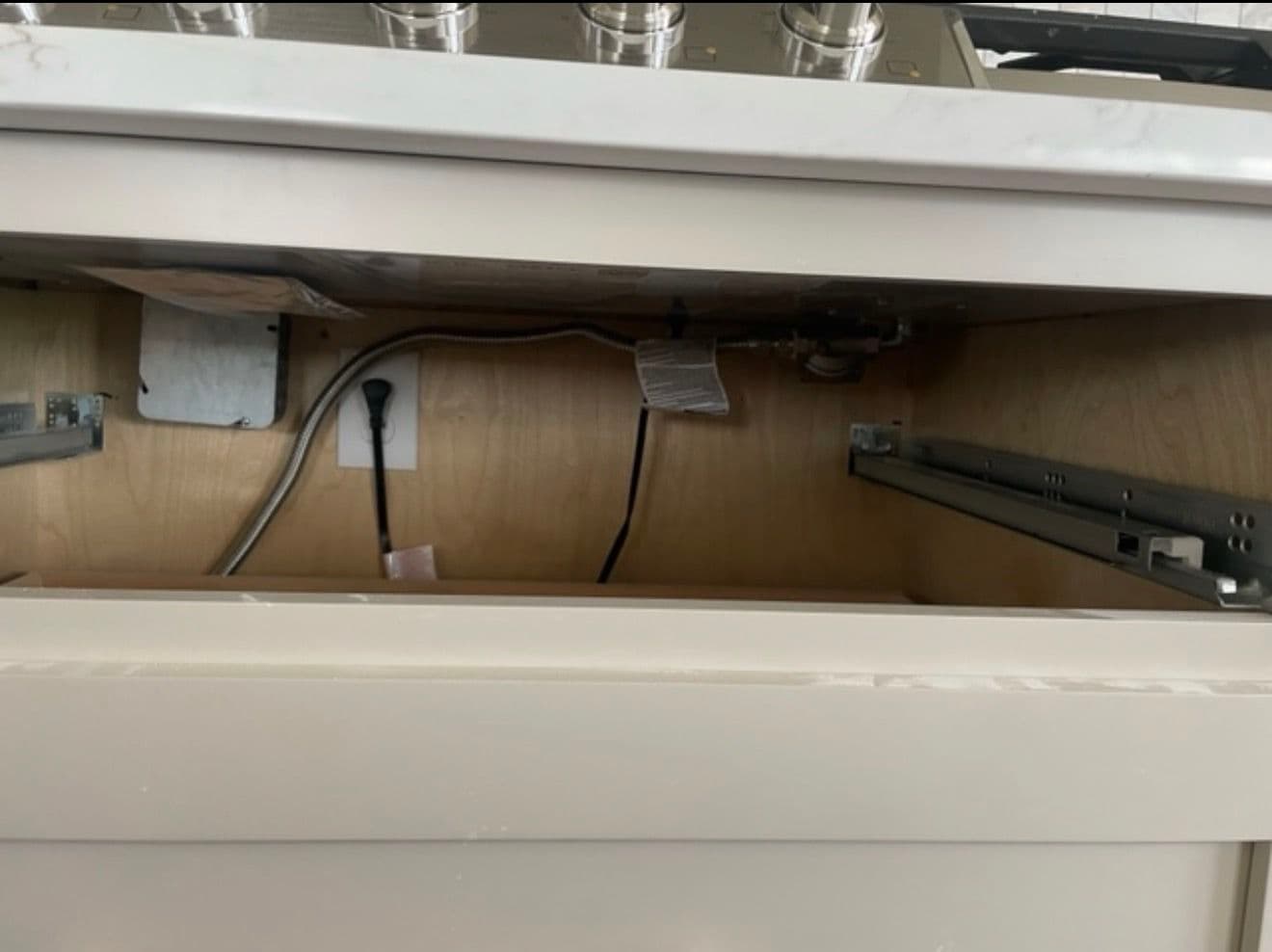 Gallery photos for Full Kitchen Appliance Install Done the Right Way: Image #4