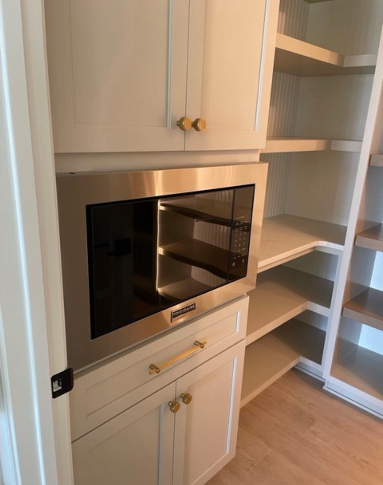 Gallery photos for Full Kitchen Appliance Installation Done Right in Urbandale: Image #3