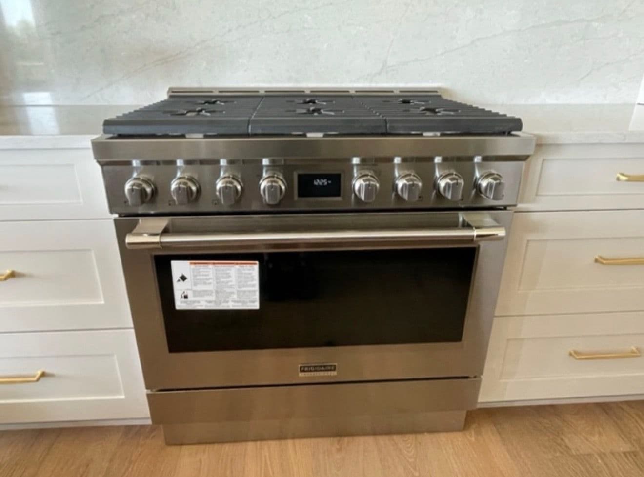 Frigidaire Professional 36" Gas Range Installation in Johnston image