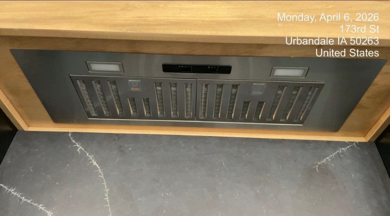 Gallery photos for Frigidaire Twin Refrigerators Gas Cooktop and Hood Install in Urbandale: Image #1