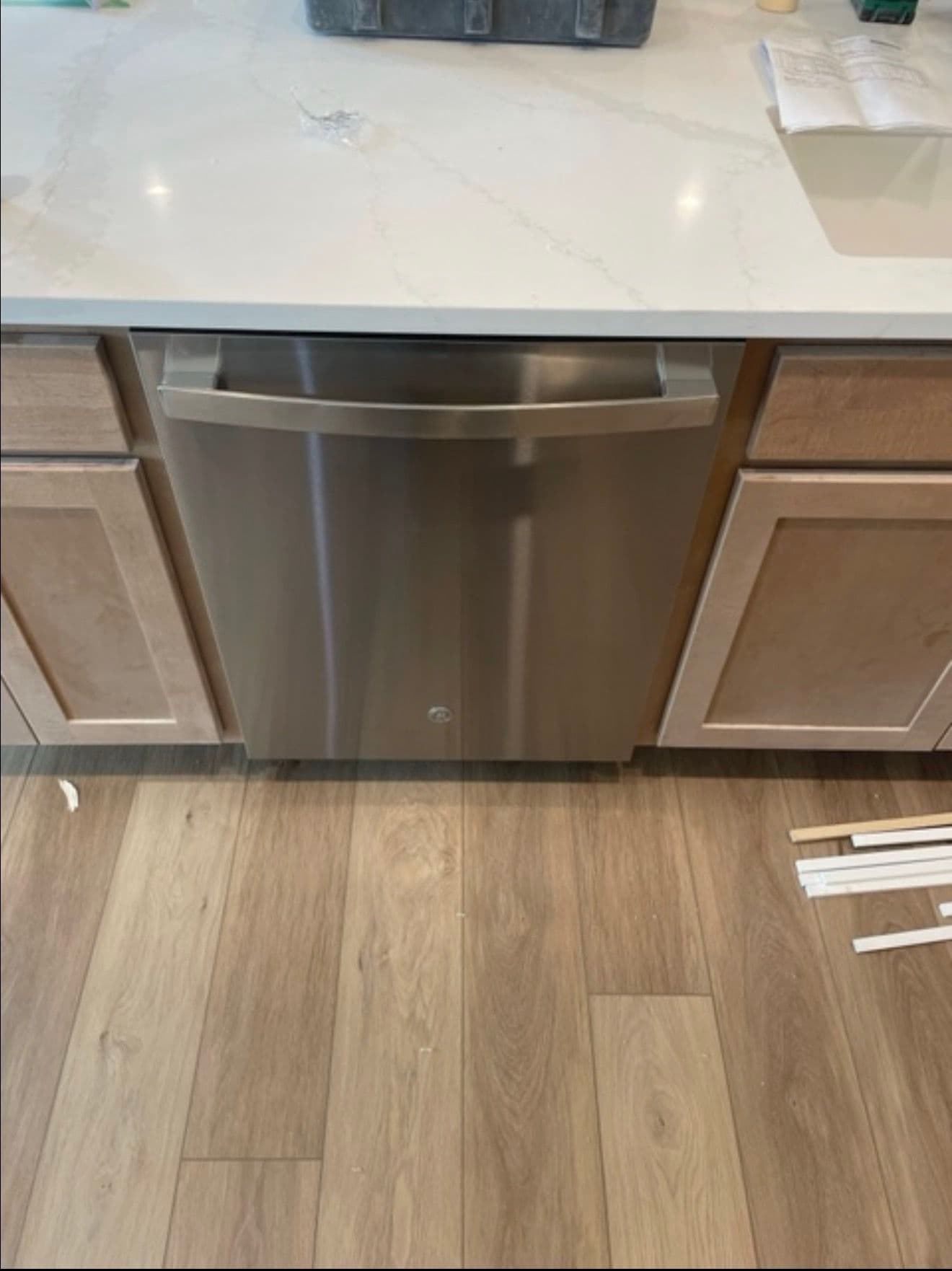 Gallery photos for GE Gas Range, Hood Insert, and Dishwasher Install Done Right: Image #2