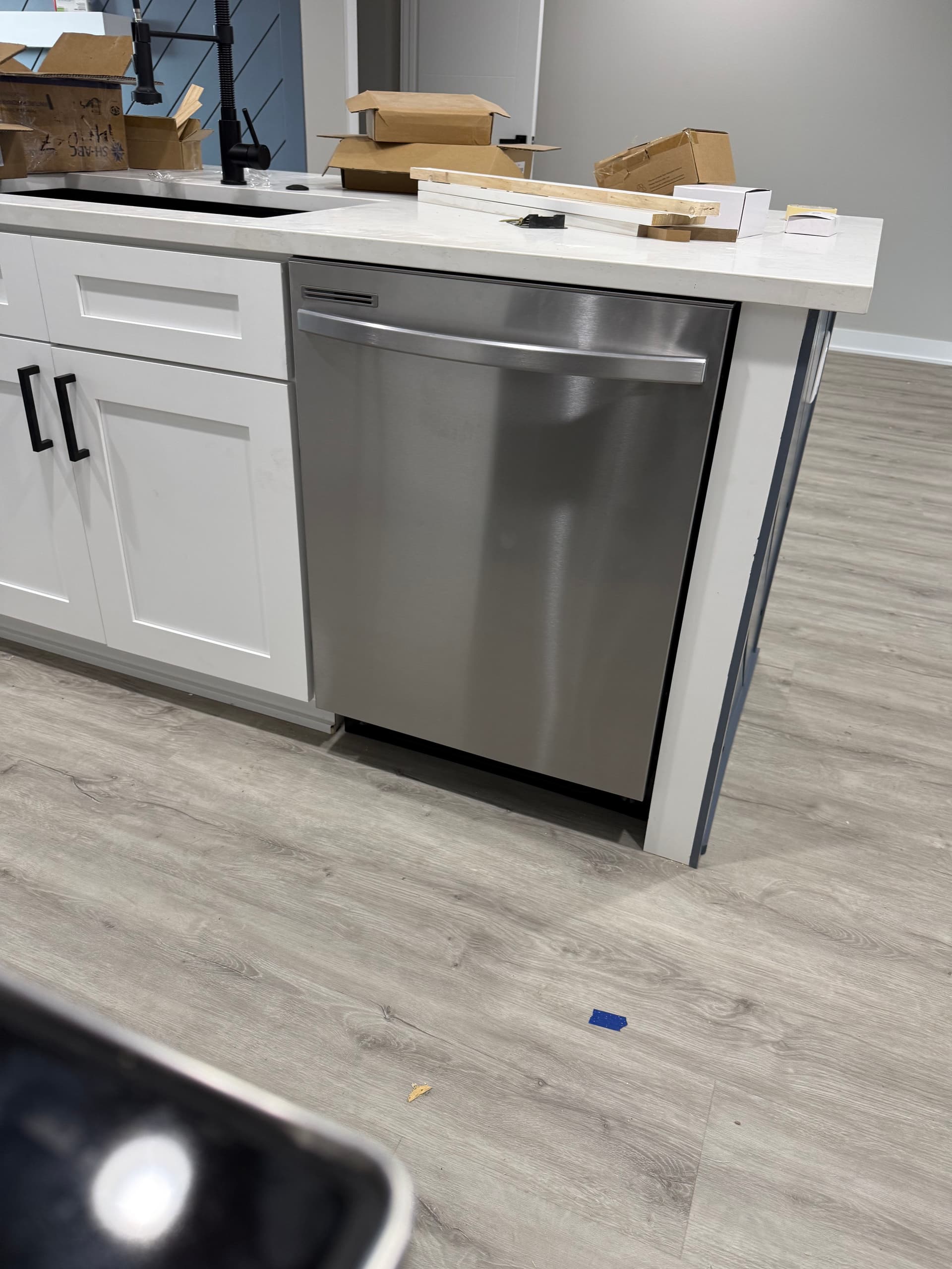 Gallery photos for 5 Units of Appliance Installs Done Before Lunch in Urbandale: Image #1