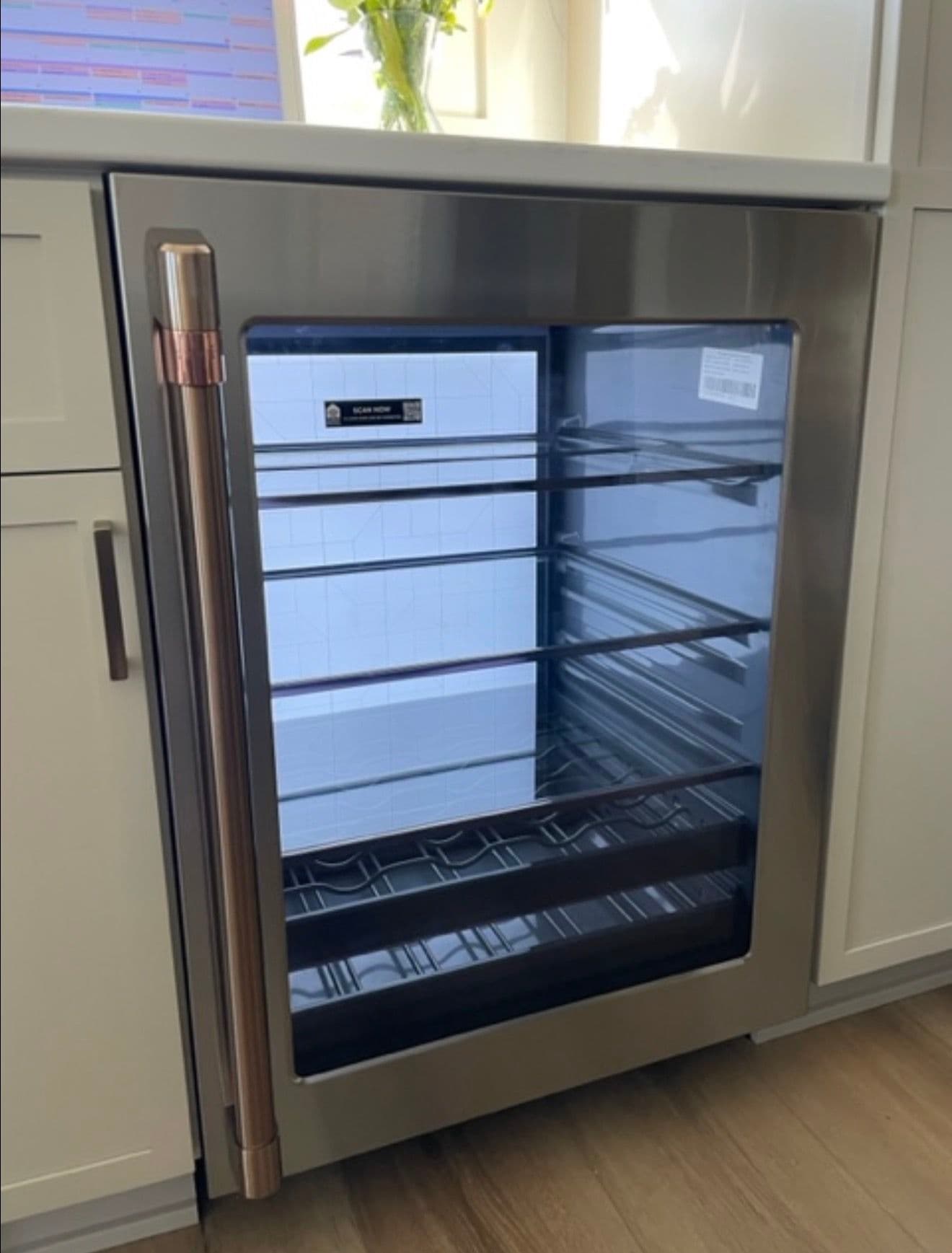 Appliance Installs Wrapped Up in Urbandale Kitchen image